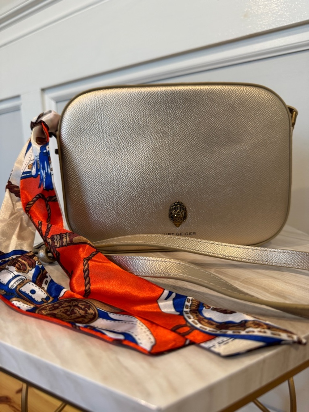 Kurt Geiger Metallic Gold Richmond Leather Crossbody Bag - Picture 4 of 17